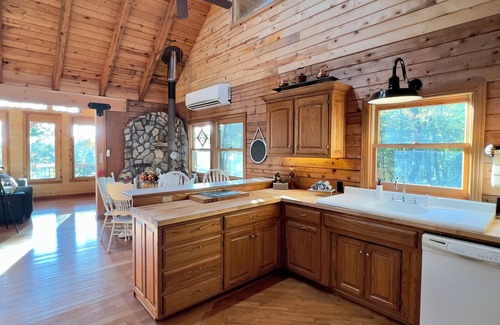 Lampe Cabin | The Sunrise Cabin