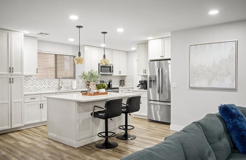 Alta Vista Estates House | The Sunshine House – Heated Pool / Grill