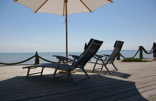 Camber House | The Suttons Beach House located on the Beach