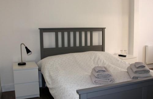 Netley Hotel | The Swan Inn