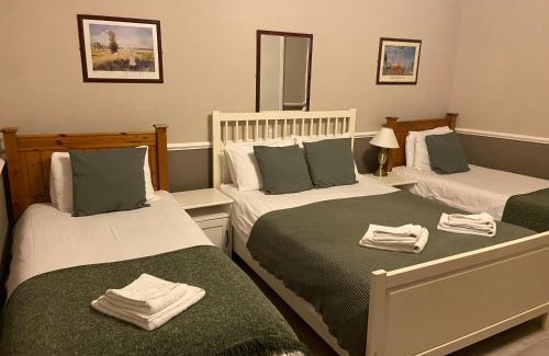 London Borough of Hounslow Hotel | The Swan Inn Pub
