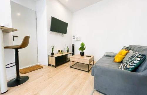 Secteur 2 Apartment | The sweet "Céladon" EC
