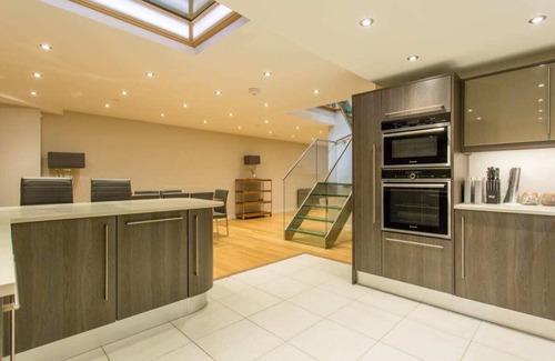 Paddington Cottage | The Sweet Mews - Big & Bright 4bdr Mews Home in Ideal Location