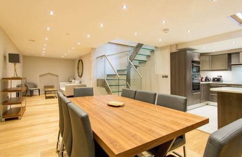 Paddington Cottage | The Sweet Mews - Big & Bright 4bdr Mews Home in Ideal Location