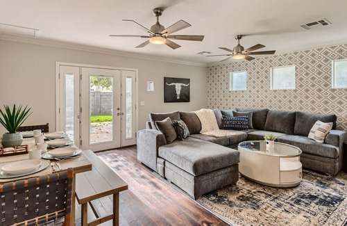 Pointe Scottsdale House | THE SWEET SAGUARO: POOL + SPA + PING PONG + MORE