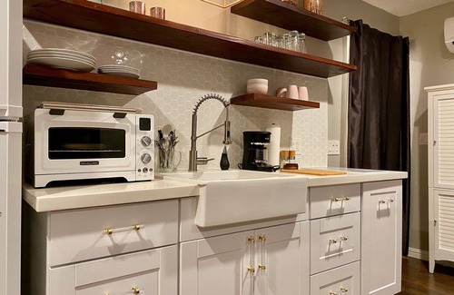 Paradise Apartment | The SWEET SUITE Studio NEAR STRIP and AIRPORT!