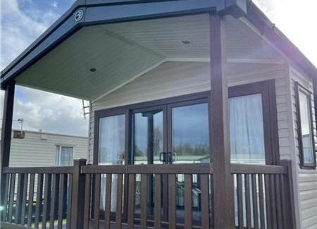 Towyn House | The swift Bordeaux escape Lyons Winkups
