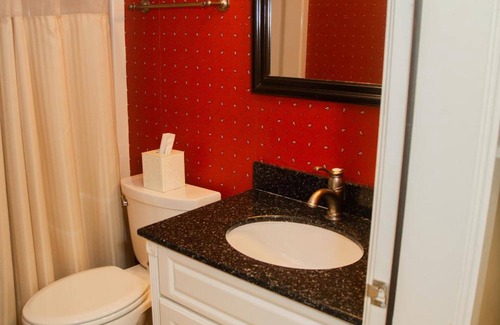 Glen Arbor Bed & Breakfast | The Sylvan Inn