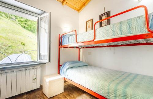 Lumarzo House | The Terrace of Cerese-private parking and garden