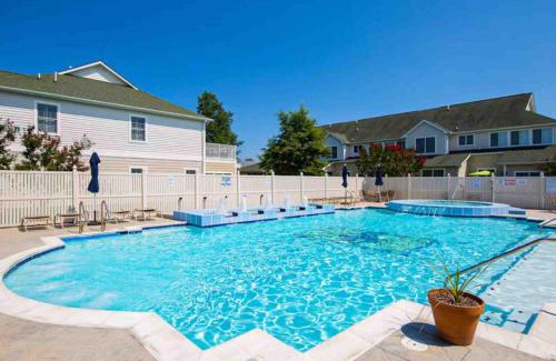 Rehoboth Beach Apartment | The Tides - 19994 Sandy Bottom Cir #8105