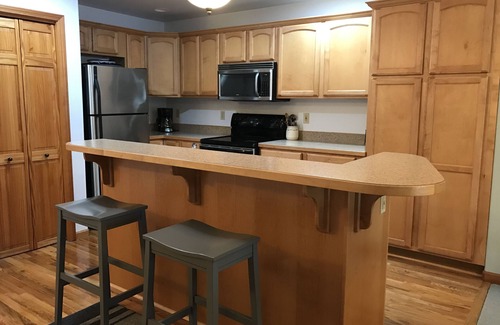 Florence Condo | The Tides-WIFI River Front Near Restaurants & Shops - Stairs