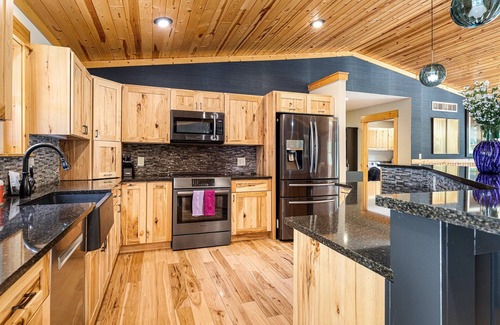 Interlochen House | The Timber Shore @ Interlochen | Private Lakefront | Hot Tub | Game Room | 12 Forested Acres