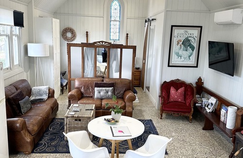 Mount Barker Summit Cottage | The Tin Tabernacle with spa