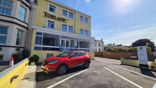 Roundham Hotel | The Torland - Paignton Seafront - free parking, all rooms en-suite
