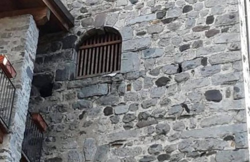 Esine House | The Tower in Color - Dario and Irene