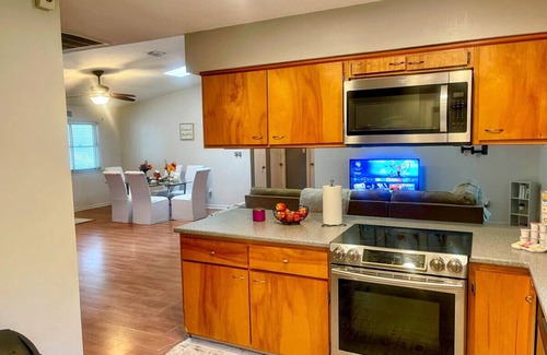 Tallahassee House | The Town & Country - 4BR, 3BA on 1.5 acres