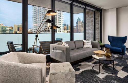 Milwaukee Hotel | The Trade, Autograph Collection