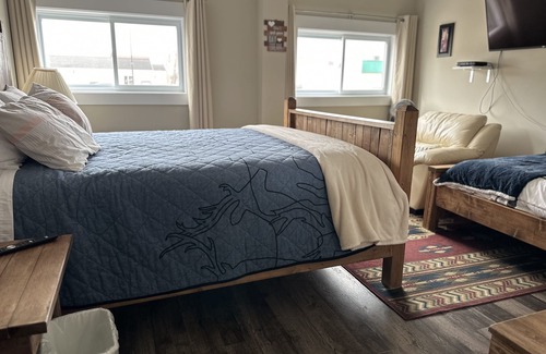 Deer Lake House | The Trailway Hub, ideally located in Deer Lake, 10 minutes from the airport.