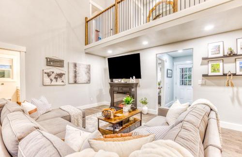 Welches House | The Tree Cabin, Pleasant Pines, & Cozy Casita