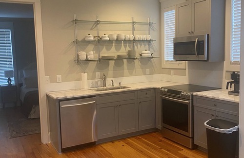 Auburn House | The Tree House, A Downtown Auburn Cottage In A Quaint Setting!