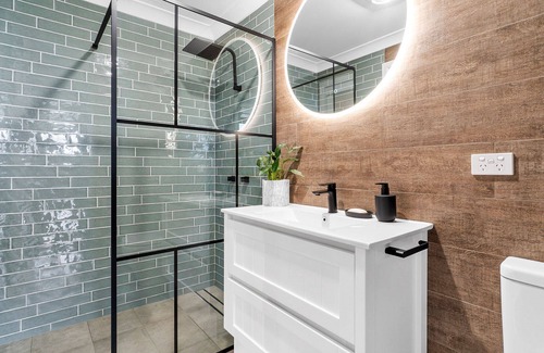 Grose Vale House | The Treehouse - With commanding views of the Sydney basin