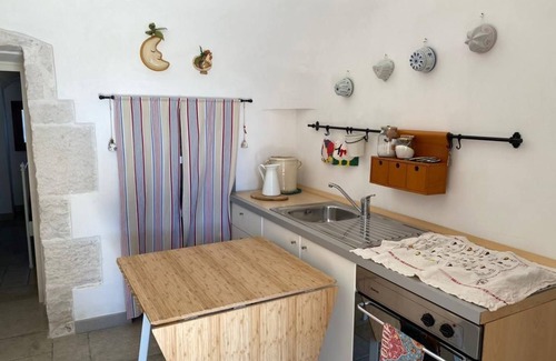 Impalata Cottage | THE TRULLI OF MAYA ENCHANTED PLACE & SWIMMING POOL IN MONOPOLI