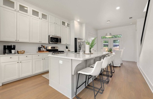 Fayetteville House | The Truvy - 2.5 mi to UofA and DT Fayetteville