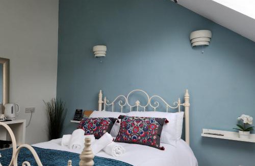 Axminster Hotel | The Tuckers Arms