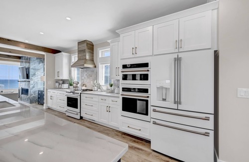 Surf City House | The Turtle's Palace- Oceanfront - Pool - Hot Tub - Dog Friendly