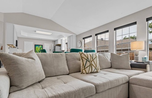 Springdale House | The Tuskey on Main Su