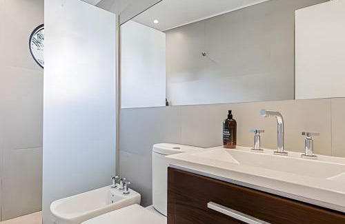 Palermo House | The Ultimate Palermo Soho Oasis BBQ and Jacuzzi!