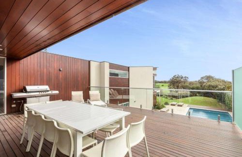 Torquay House | The Ultimate Sands Retreat Pool Beach & Golf