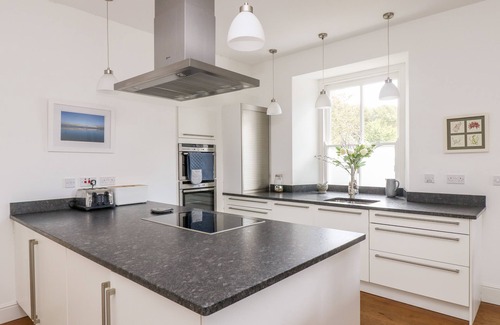 Saint Martin House | The Upper Deck