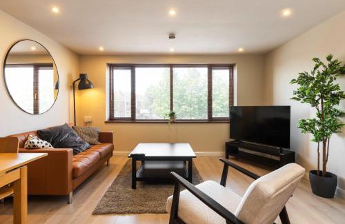 Belfast Apartment | The Van Gogh - Unique 1 bd -Gold Short Term Stays
