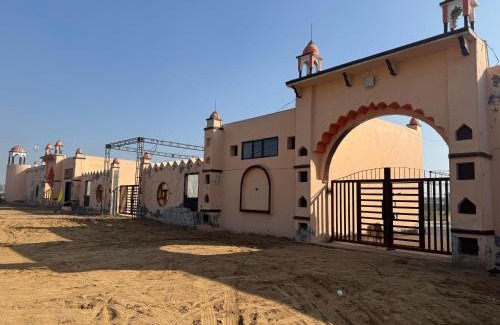 Siwani Hotel | The Vardan Garh Resort