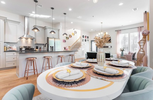 North Nashville House | The Vault Royale - Joint Condos for Groups