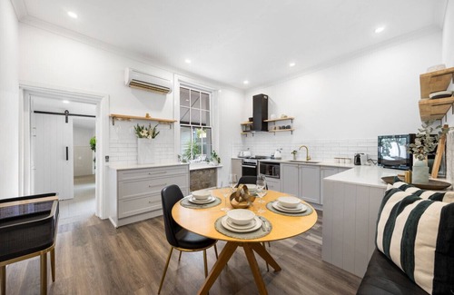 Adelaide Central Business District Apartment | The Velvet Cottage