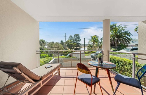 Avoca Beach House | "The Verandah" - Ocean Views