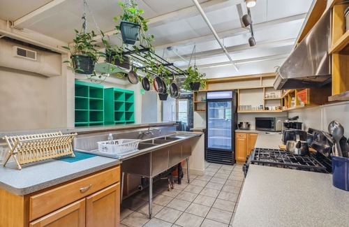 Ohio City Apartment | The Victor 2 - Cleveland's Urban Lodge