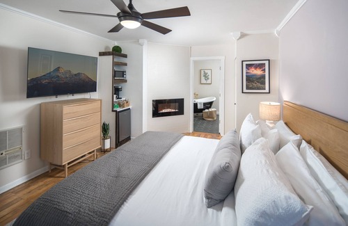 Blowing Rock Hotel | The Victorian Inn Blowing Rock
