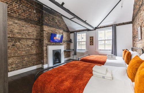 St Luke's Apartment | The Victorian Maisonette