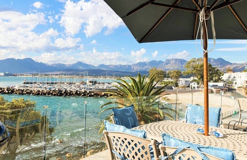 Gordons Bay Central Apartment | 'The View' - 2 bedroom on the Water's Edge overlooking Bikini Beach