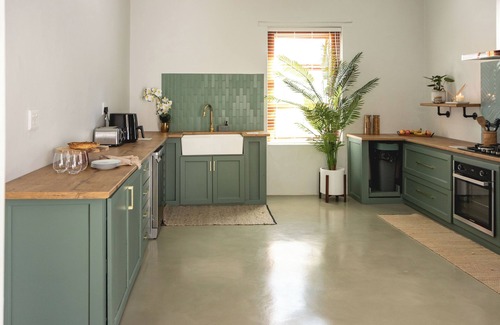 Caledon House | The View 7 De Villiers Street Caledon Overberg