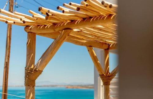 Milos Villa | The View