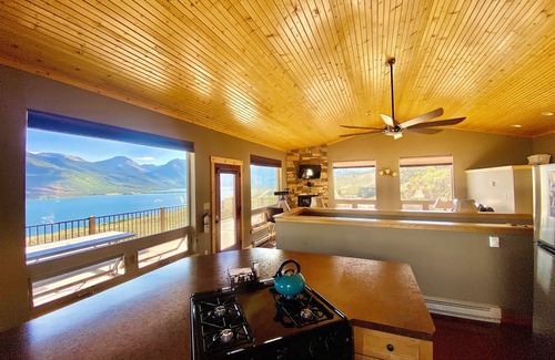 Twin Lakes House | The ViewHaus at Twin Lakes