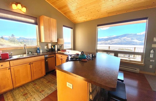 Twin Lakes House | The ViewHaus at Twin Lakes