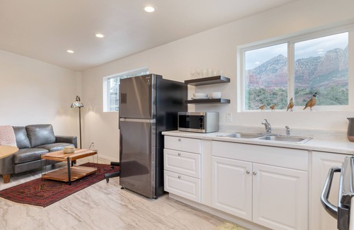 Uptown Sedona House | The Viewpoint by AvantStay | Luxe Home + Spa/Views
