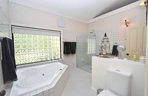 Beechworth Villa | The Villa at Beechworth - Tuscan Luxury