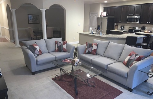Wallace Apartment | The Village at RiverLanding