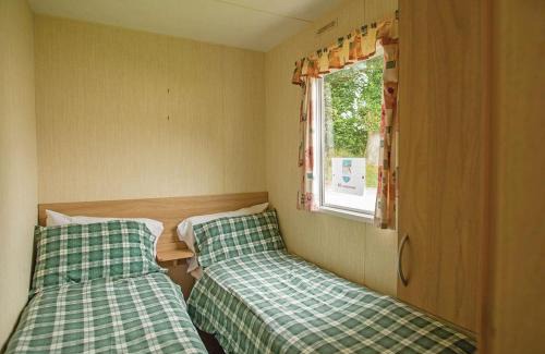 Llanllwchaiarn Resort | The Village Holiday Park